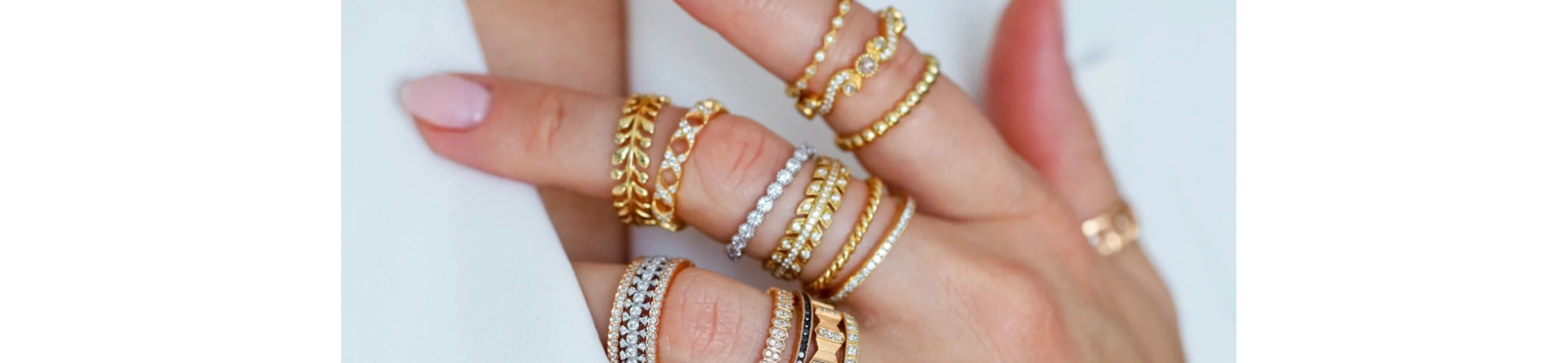 How To Wear Stackable Wedding Rings?