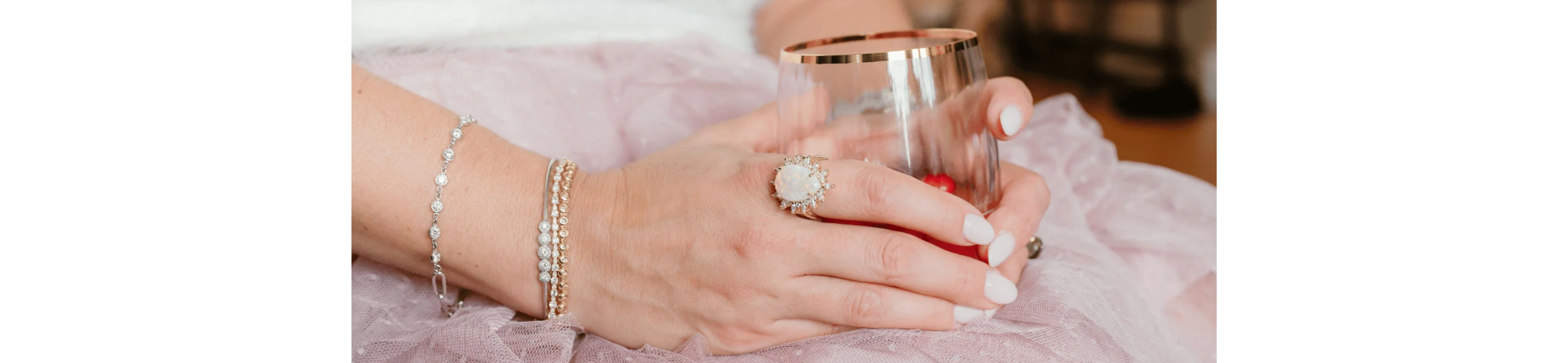 What Finger Do You Wear an Anniversary Ring On?