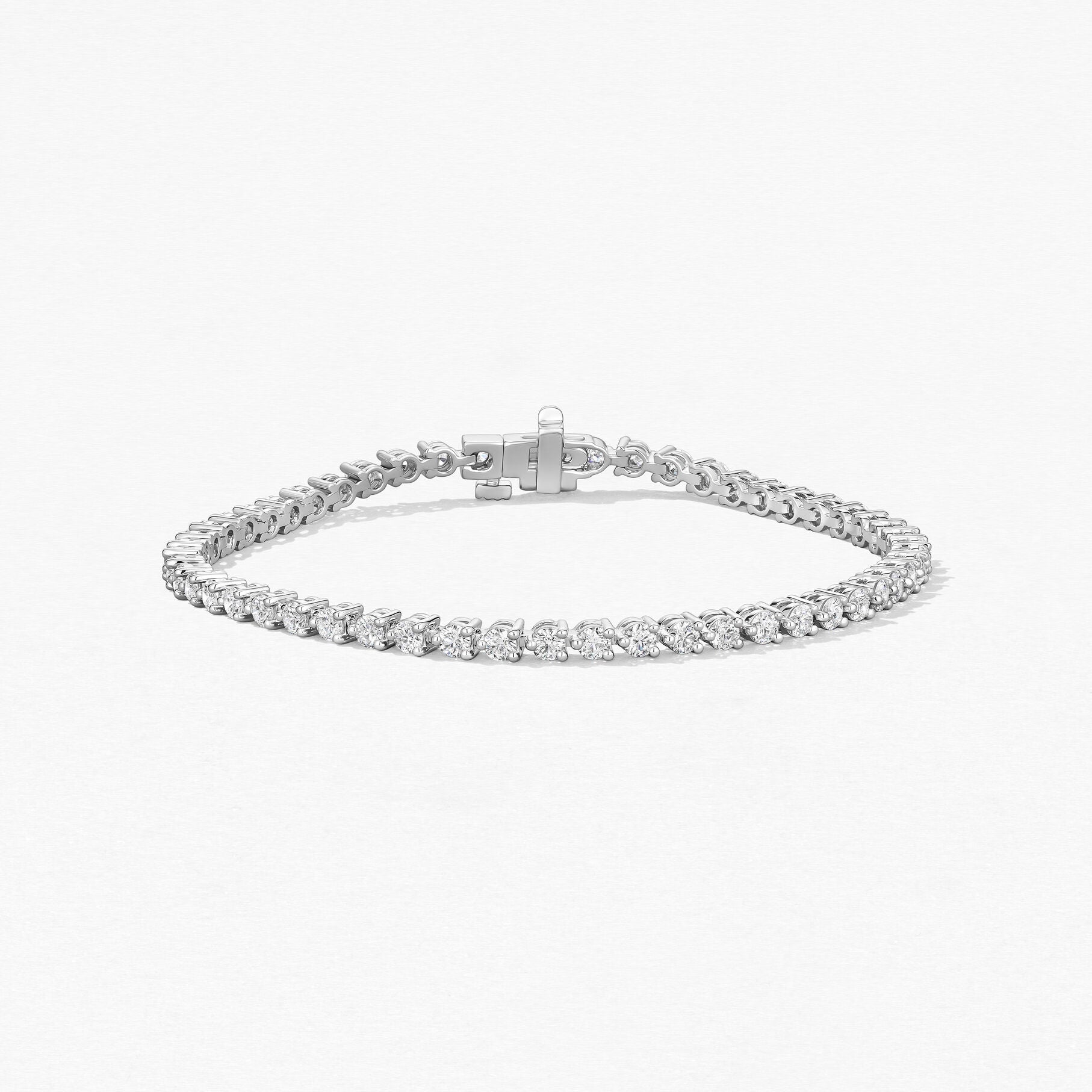 Hearts on Fire Bracelet Hearts On Fire 18k White Gold Temptation Three-Prong Diamond Bracelet