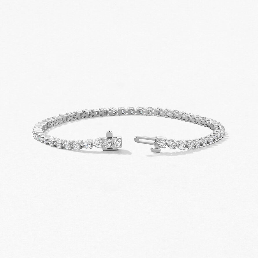 Hearts on Fire Bracelet Hearts On Fire 18k White Gold Temptation Three-Prong Diamond Bracelet