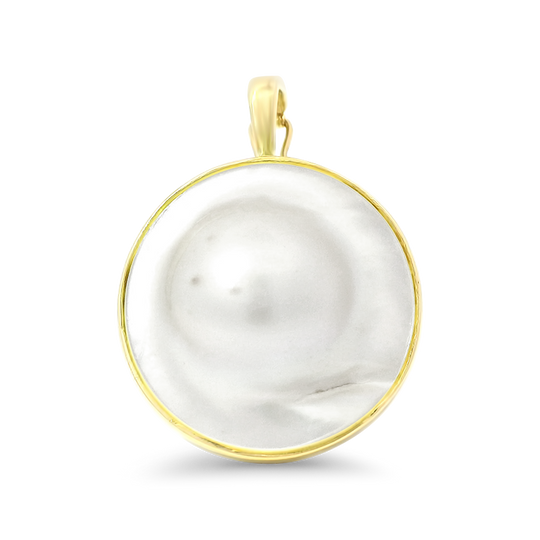 page-estate-estate-14k-yellow-gold-mother-of-pearl-pendant-estate-18k-yellow-gold-van-cleef-arpels-alhambra-black-mother-of-pearl-pendant-maine-new-hampshire-33873572724779.png?crop=center&height=540&v=1734655412&width=540