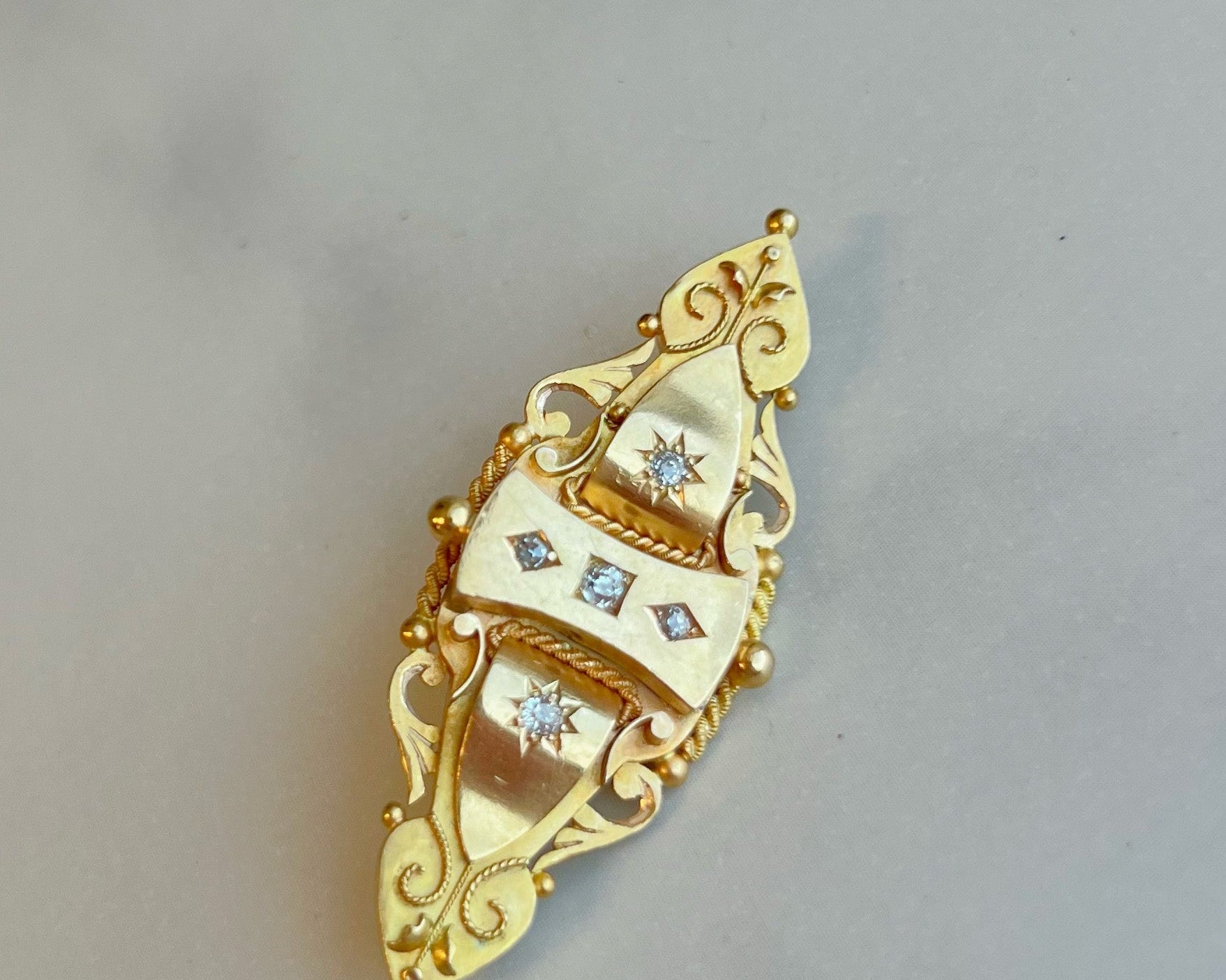 PAGE Estate Pins & Brooches Estate 15K Yellow Gold Victorian Diamond Brooch