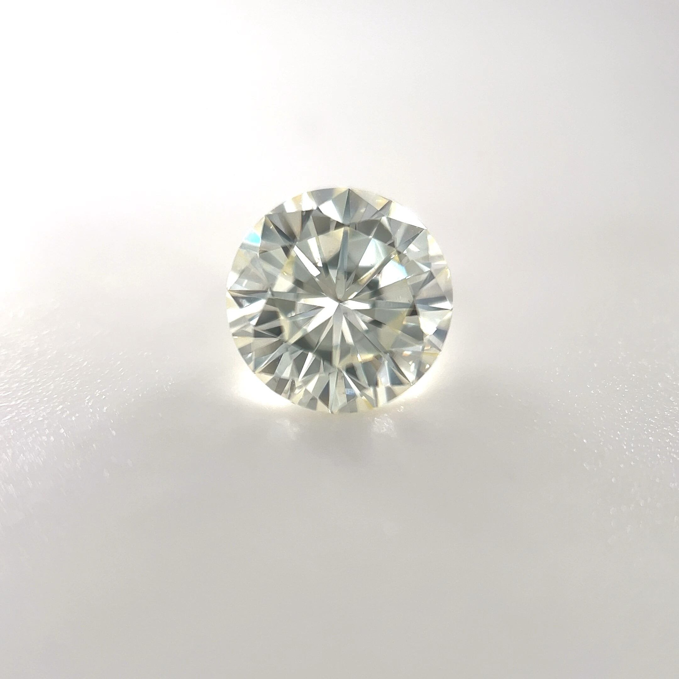 PAGE Estate Diamond Springer's Legacy 1.37 Carat Round Brilliant Cut N/VS1