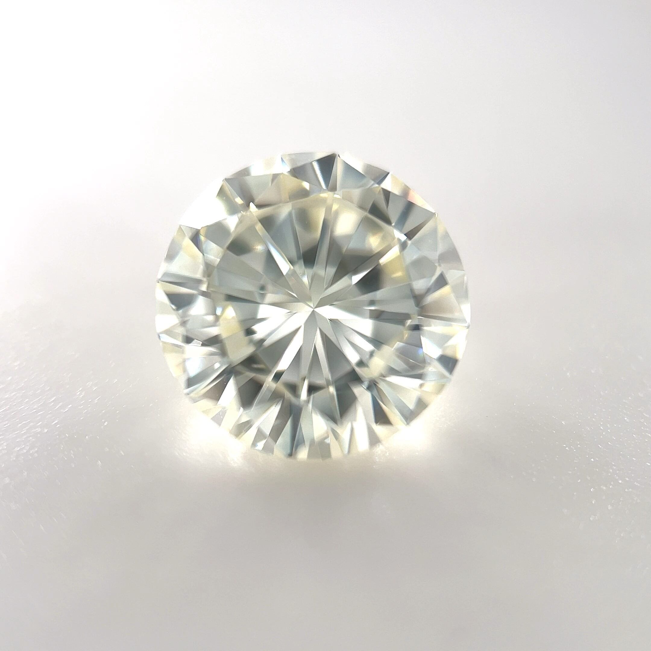 PAGE Estate Diamond Springer's LEGACY™ 2.53 Carat Round Brilliant Cut N/VS1