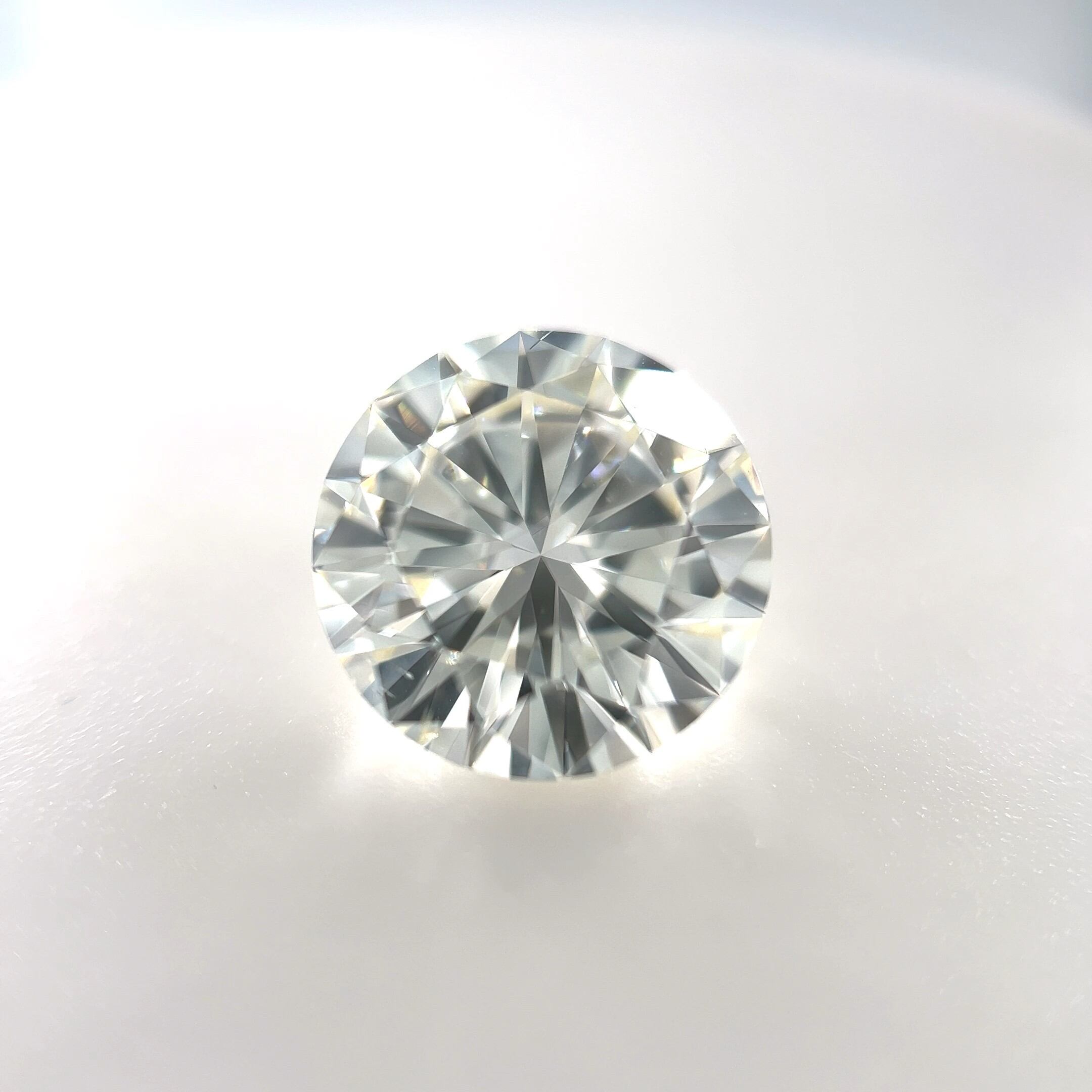 PAGE Estate Diamond Springer's Legacy 3.01 Carat Round Brilliant Cut K/SI1