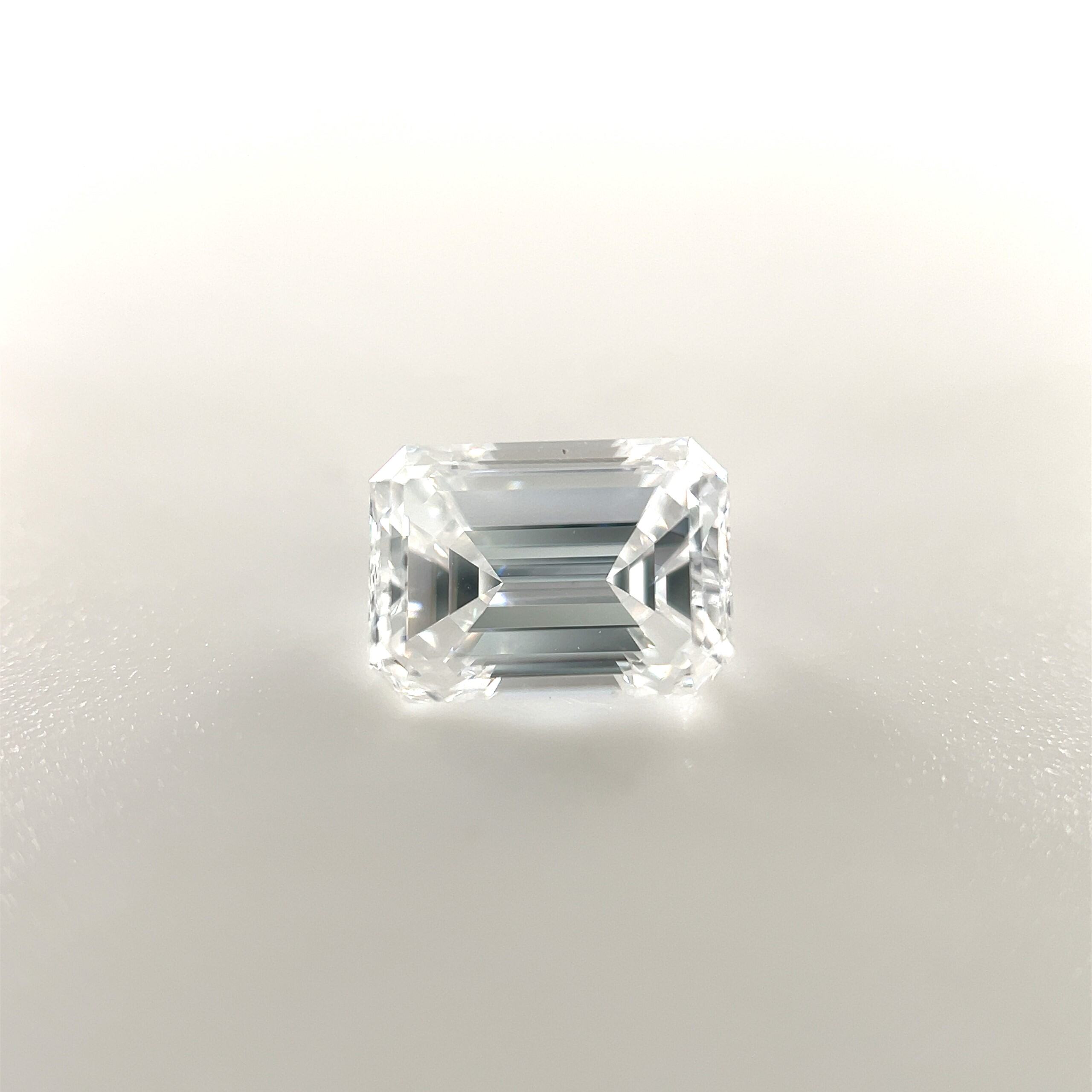 PAGE Estate Diamond Springer's Legacy Diamond .90ct Emerald Cut VG-G/VVS1