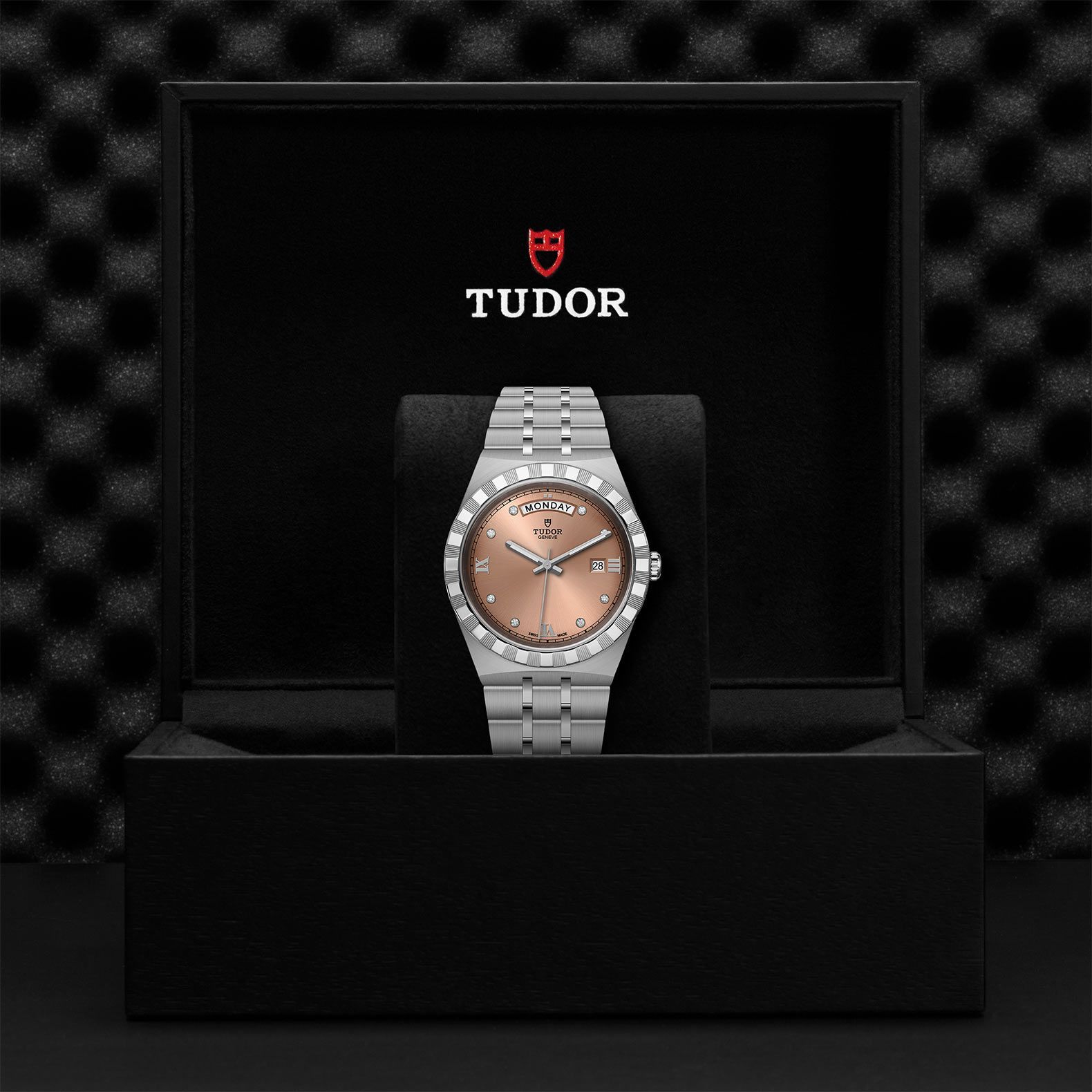 TUDOR Watch TUDOR Royal 28mm Case, Salmon Dial, Steel Bracelet (M28300-0008)